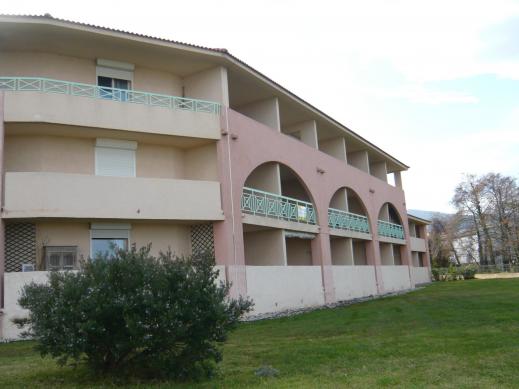 facade 1